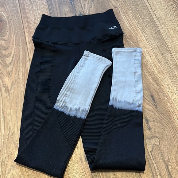 NUX Quinn Leggings - Picture 3 of 4